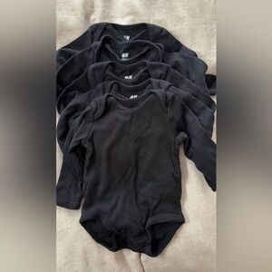 H&M Black onesies (Set of 5)